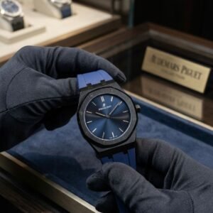audemars piguet silicon strap watch – minimalist luxury wristwatch